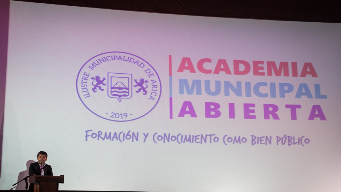 Academia Municipal Abierta: El ambicioso proyecto que busca mejorar la educación en Arica