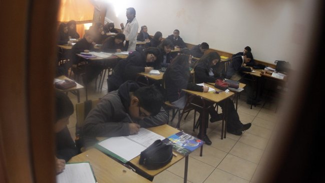 Experta pide priorizar formación docente para poder evaluar sin notas