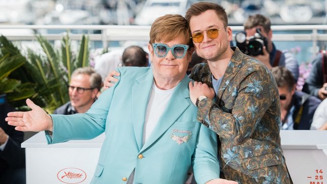 Elton John y Taron Egerton se reúnen en show sinfónico tras 