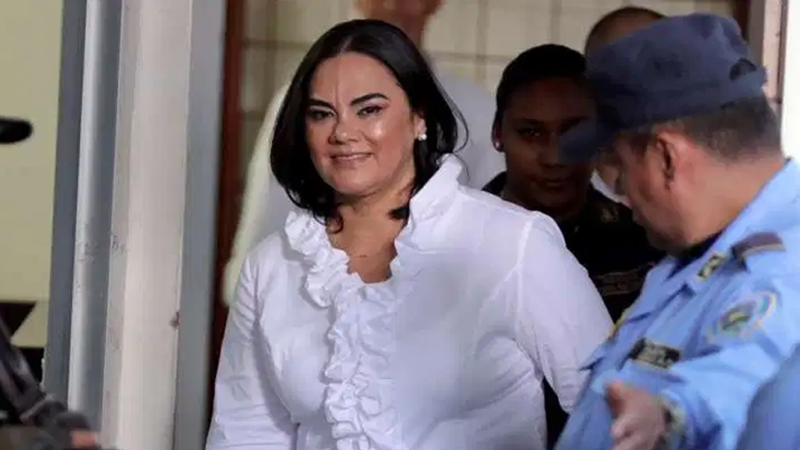 Condenan a 58 años por corrupción a ex primera dama de Honduras