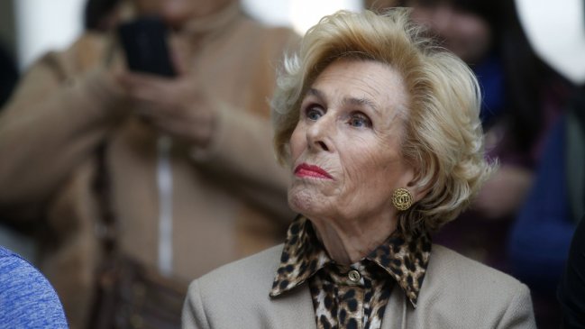 Mary Rose McGill firmó por el partido de José Antonio Kast