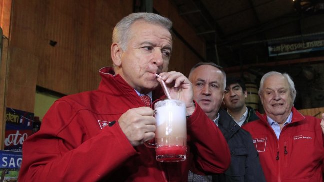 Larraín responde a Eyzaguirre: 