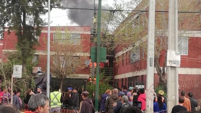 Milagroso: Avioneta cayó sobre condominio capitalino y sólo dejó lesionados leves