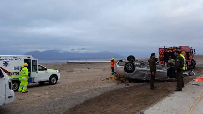 Dos personas fallecidas tras volcamiento en Antofagasta
