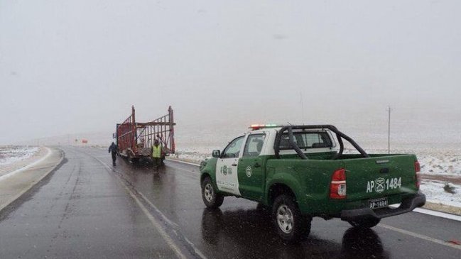 Tarapacá: Habilitan Ruta 15 CH tras presencia de nieve en la cordillera
