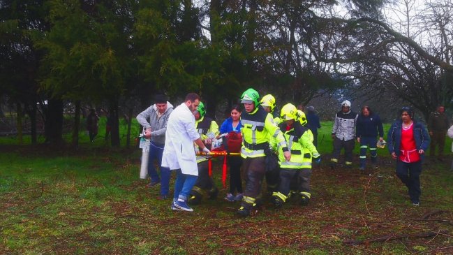 Mujer en estado grave tras brutal ataque de su pareja: Recibió cinco puñaladas