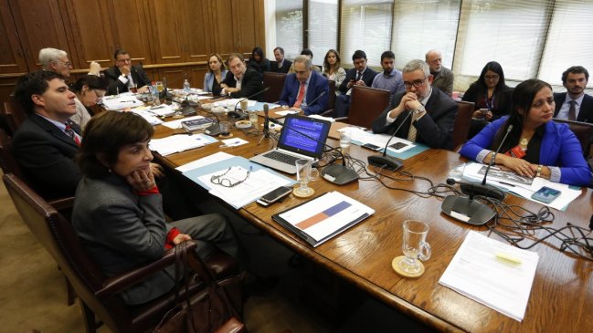 Reforma a las isapres: Comisión de Salud amplió plazo para ingreso de indicaciones