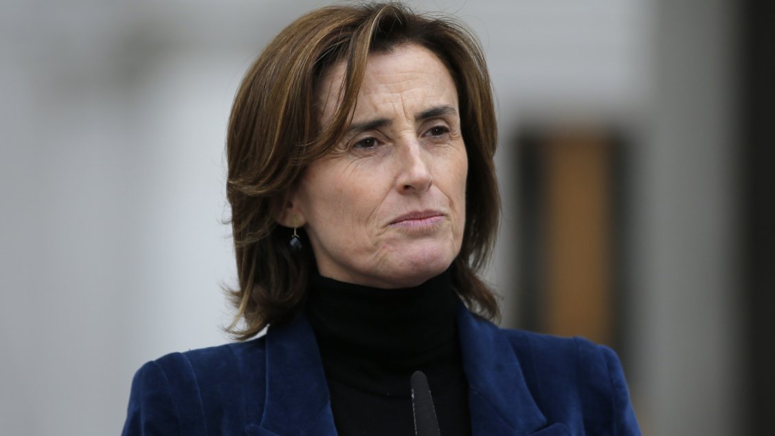 Mayoría oficialista analizará acusación constitucional contra ministra Cubillos