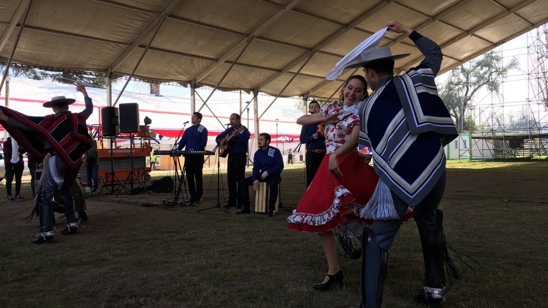 Proyectan asistencia de 50 mil personas diarias a las fondas del Parque O'Higgins