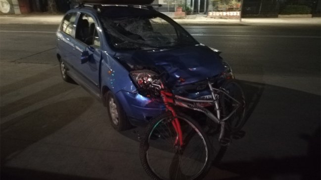 Ciclista en riesgo vital tras ser atropellado en Pudahuel