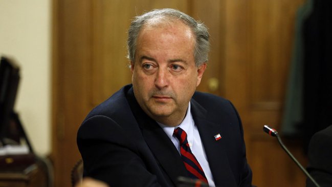 Ministro Monckeberg: El PC ha vendido una realidad y ha dicho que no le importa la economía