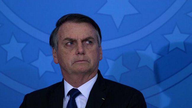 Bolsonaro sigue con dieta oral y espera recibir el alta 