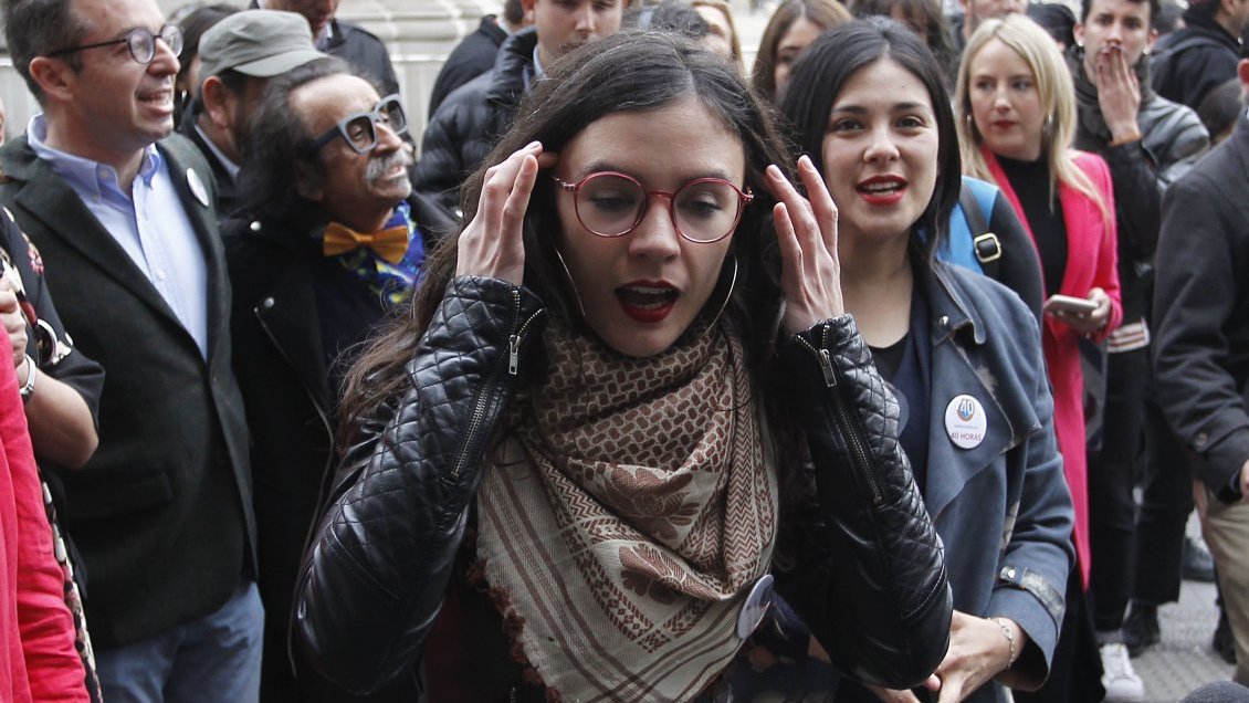 Diputadas Vallejo y Cariola insisten con 