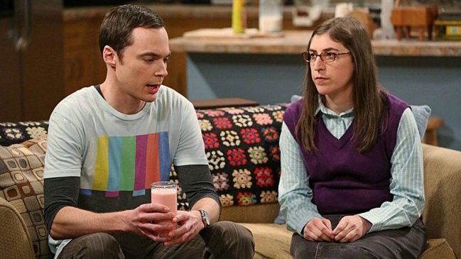 Jim Parsons y Mayim Bialik se reúnen en nueva comedia “Carla”