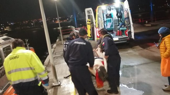 Evacuan a dos pacientes desde sectores insulares de la región de Los Lagos