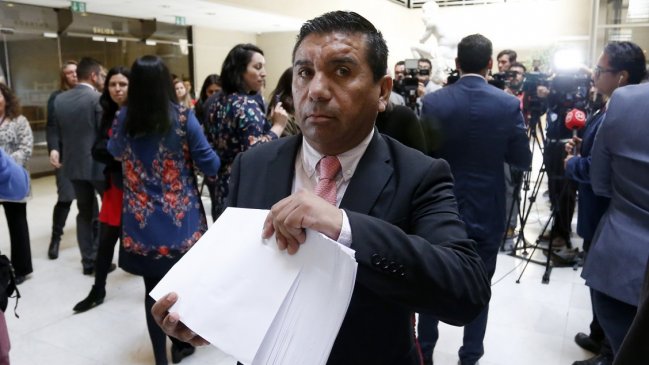 Diputado Velásquez apuntó a una 