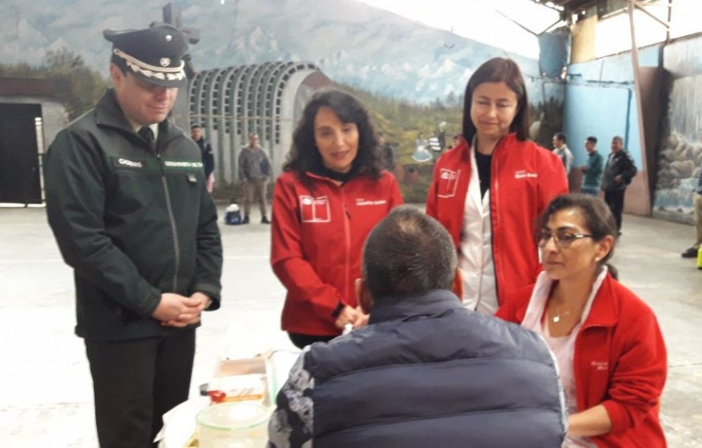 Inédito operativo en cárcel de Chillán: 167 internos accedieron a test rápido del VIH