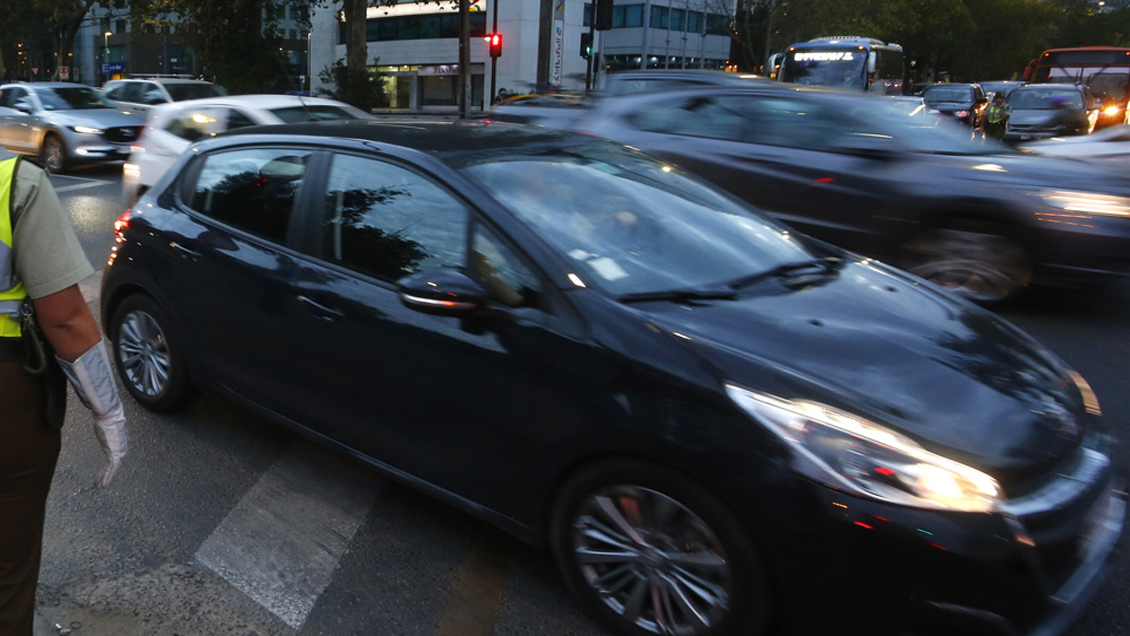 ¿La primera calle urbana con TAG? La idea de tres municipios para costear extensión del Metro