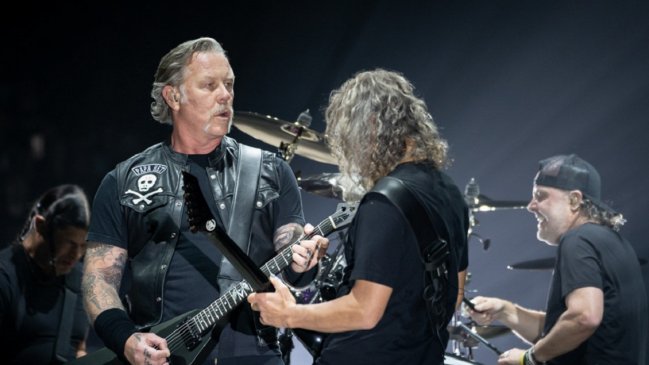 Metallica cancela gira por ingreso de James Hetfield a rehabilitación