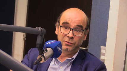 Abogado Fernando Atria: Llevan 40 años diciéndonos que la plata de las AFP es de los trabajadores