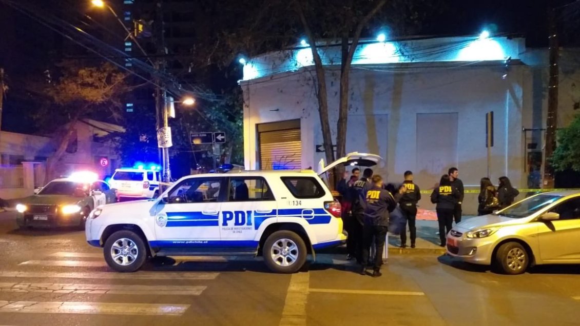 Mujer falleció tras ser apuñalada en un paradero del Transantiago