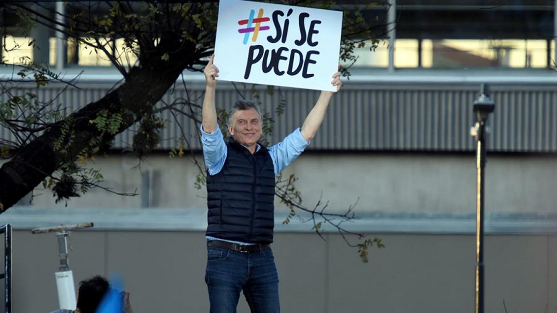 Macri sale de gira para convencer a sus partidarios que 