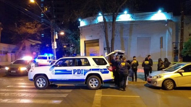 Mujer falleció tras ser apuñalada en un paradero del Transantiago