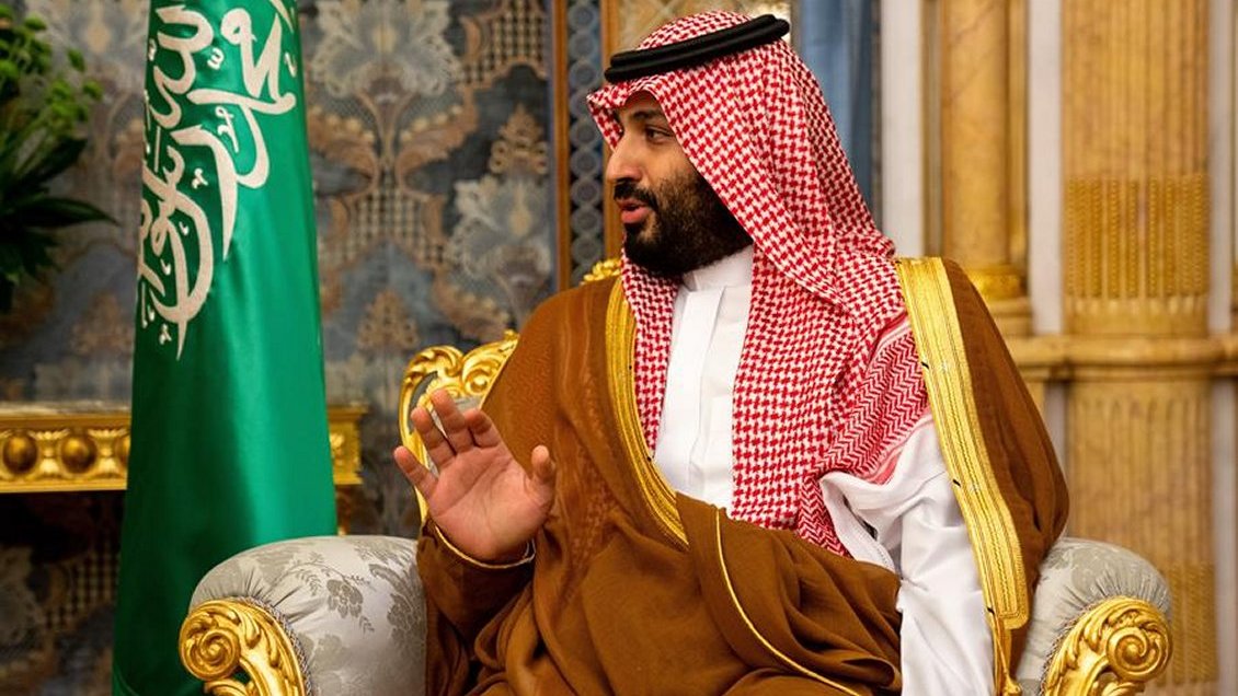 Arabia Saudita castigará a quienes pongan música muy alta o escupan en la calle