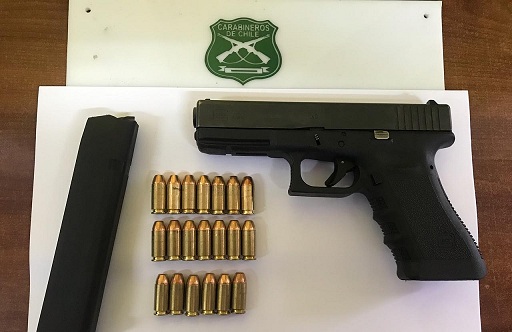 Fuerte olor a marihuana provocó fiscalización en Algarrobo: un detenido por porte de arma