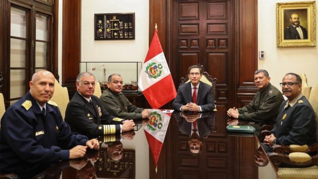 Jefes militares dieron su respaldo a Vizcarra tras disolución del Congreso
