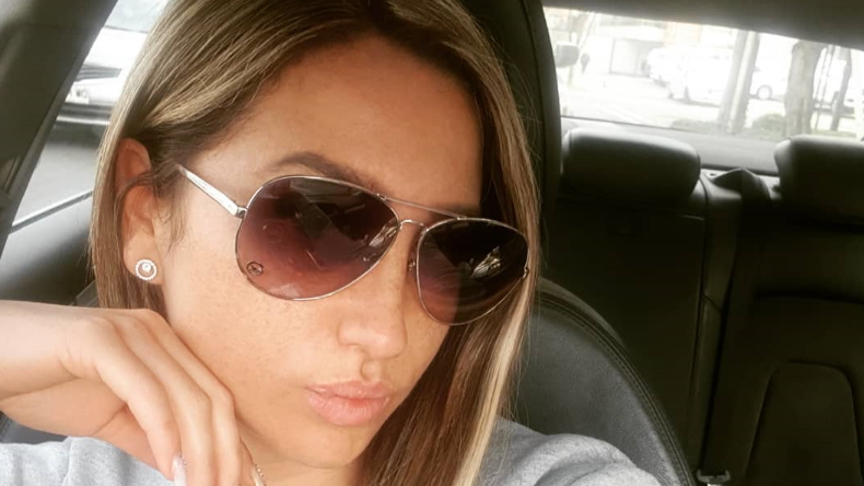 Luli fue víctima de un violento asalto en su auto