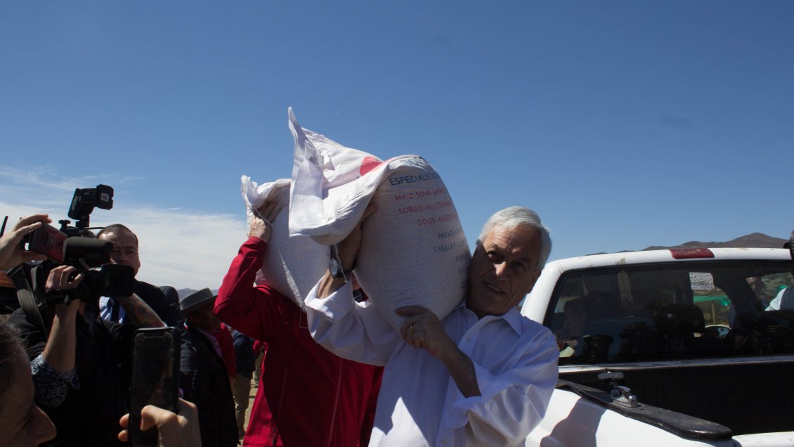 Presidente Piñera inició entrega de ayuda a crianceros afectados por escasez hídrica