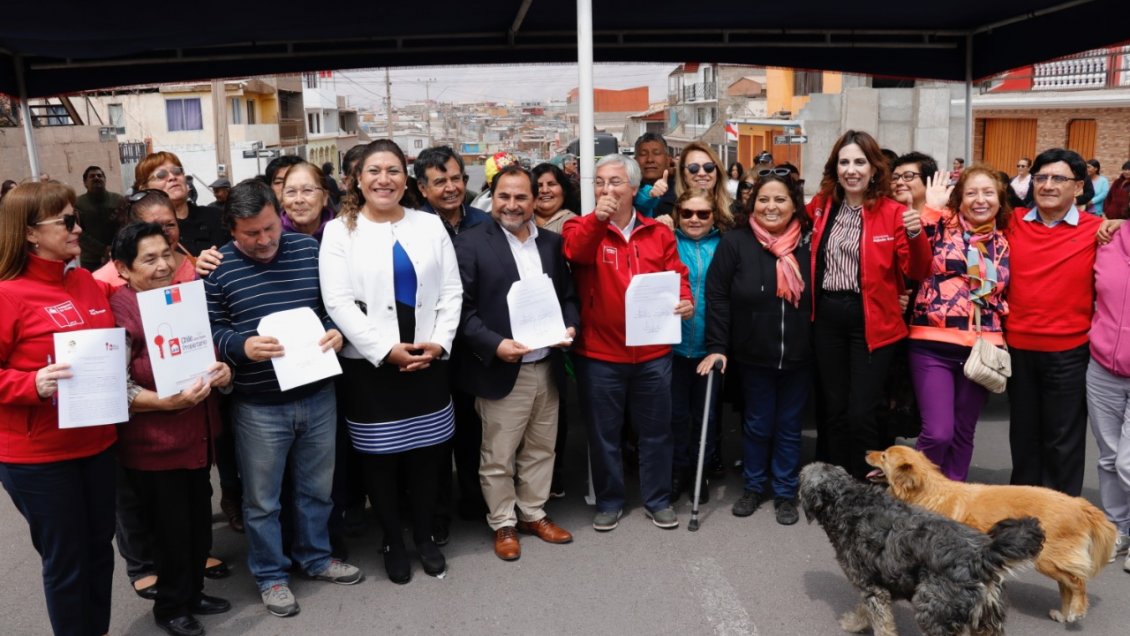 Más de 700 familias regularizarán sus títulos de dominio en Alto Hospicio