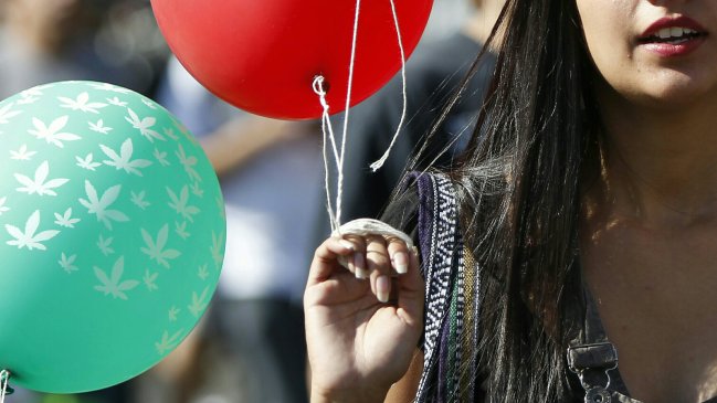 Mujer ingresó globo con drogas y accesorios de celular a la Cárcel de Chillán