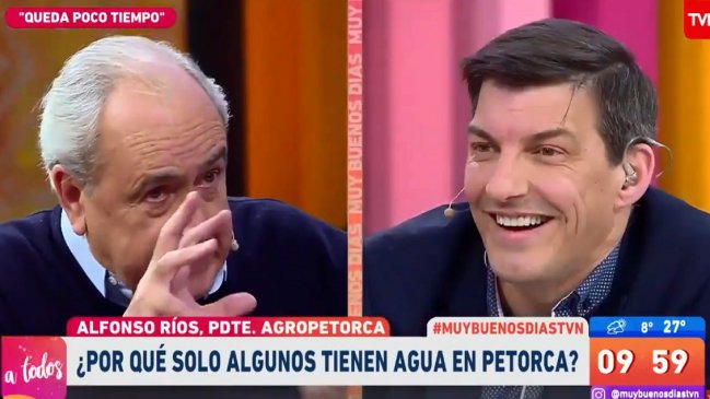 El cruce de empresario con Daniel Stingo y el premiado Rodrigo Mundaca por el agua