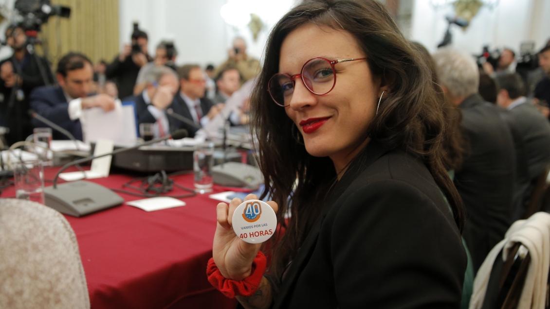 Vallejo por mesa de jornada laboral: El Gobierno sigue en el enredo e improvisando