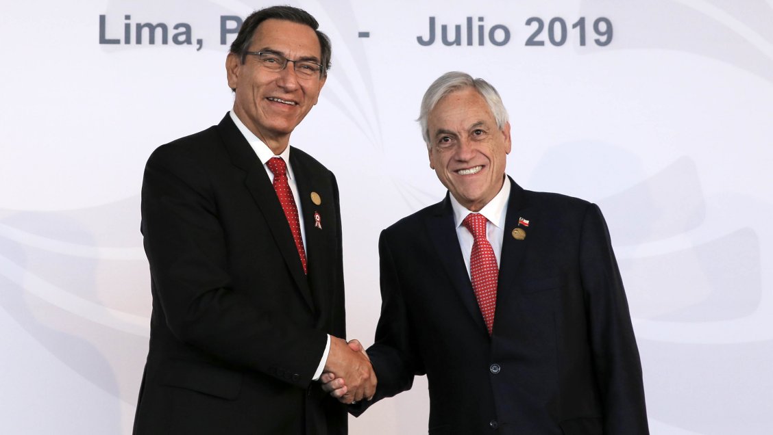 Piñera llega a Perú en medio de crisis política en ese país