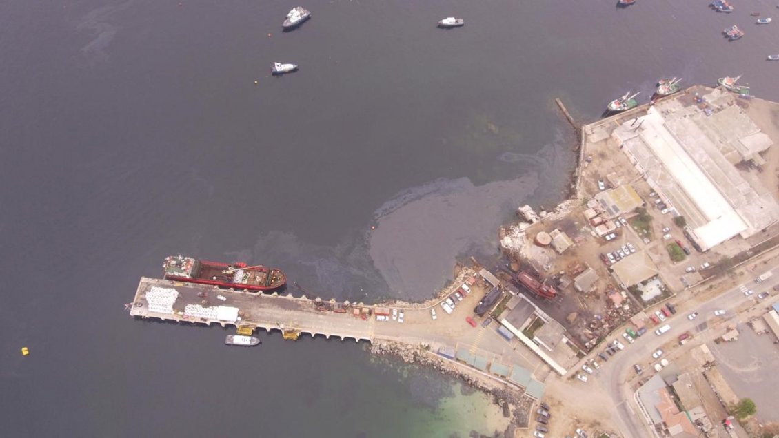 Orden judicial y falla mecánica impiden zarpe de embarcación para buscar tesoro en Juan Fernández