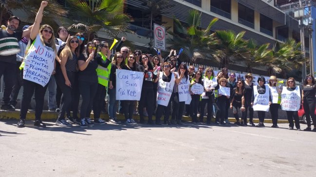 Huelga obliga al cierre temporal de Colegio Bajo Molle de Iquique