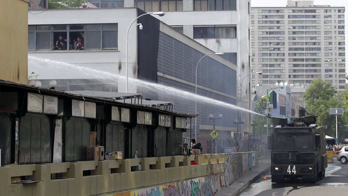 Gobierno se querelló por incendio en inspectoría del Instituto Nacional