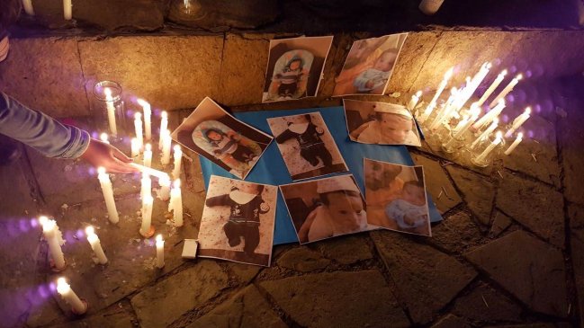 A dos años de la muerte de su hijo, pareja aún espera respuestas del Servicio de Salud Aysén