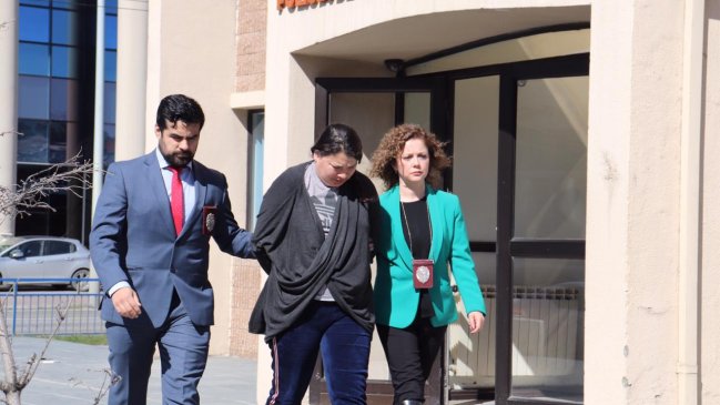 Mujer fue detenida en el aeropuerto de Punta Arenas con tres kilos y medio de droga