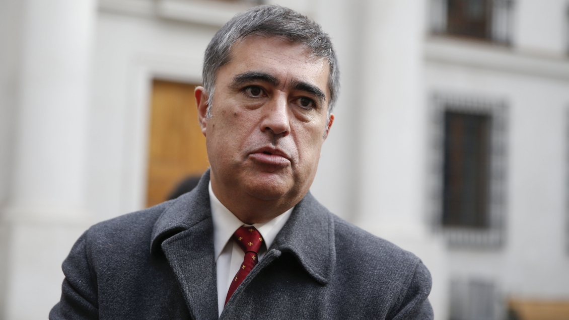 Desbordes a Piñera: ¿Por qué la reintegración no es transable y el control de identidad sí lo es?