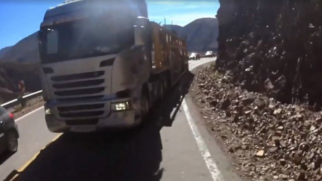 Detienen a camionero chileno que realizó peligrosa e irresponsable maniobra que se volvió viral