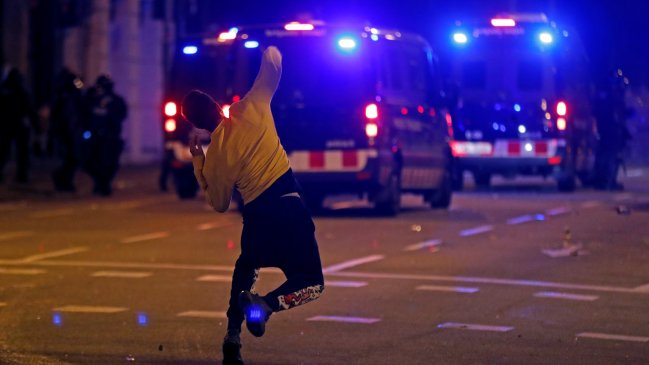   Disturbios nocturnos en Barcelona se saldan con 182 heridos 