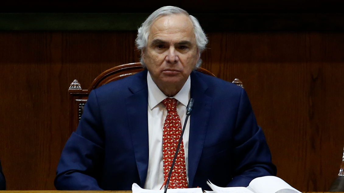 Chadwick golpea la mesa en el Congreso: Todos debemos condenar vandalismo y violencia