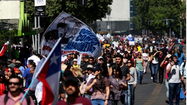 Santiago busca volver a la normalidad tras estallido social