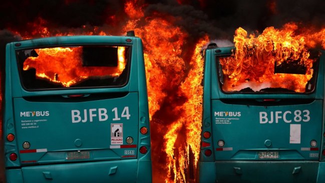 Chequeo: Ministerio desmiente despliegue de buses para que fueran quemados en protestas