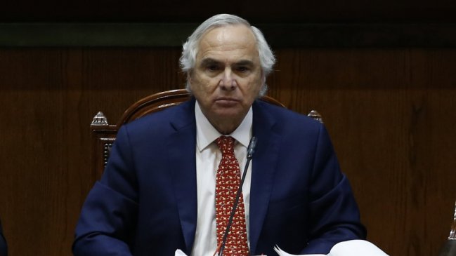 Diputados citan a tres ministros de Gobierno a la comisión de Constitución