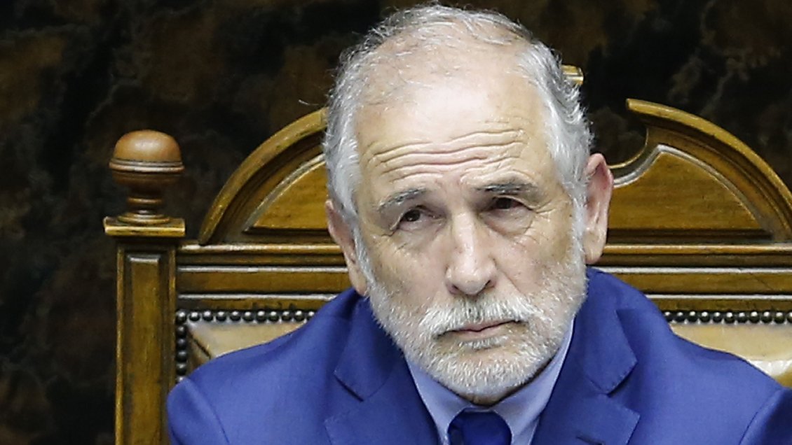 Montes: Presentaremos reforma para definir por plebiscito lineamientos de nueva Constitución